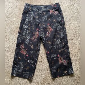 Chico’s Stylish Black Patterned Women's Cropped Capri Pants